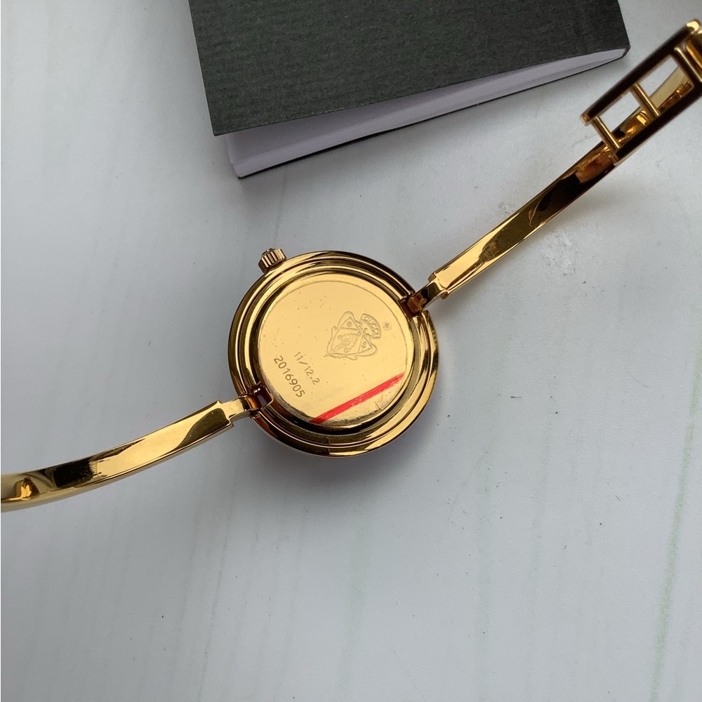 Authentic Gucci bangle watch set ❤️🔥 - Picture 6 of 12